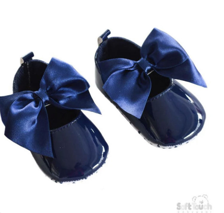 Picture of B2228 SOFT TOUCH GIRLS SHOES WITH BOW